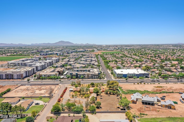 Photo 17 of 18 - 15606 E Ray Rd, Gilbert, AZ 85296
