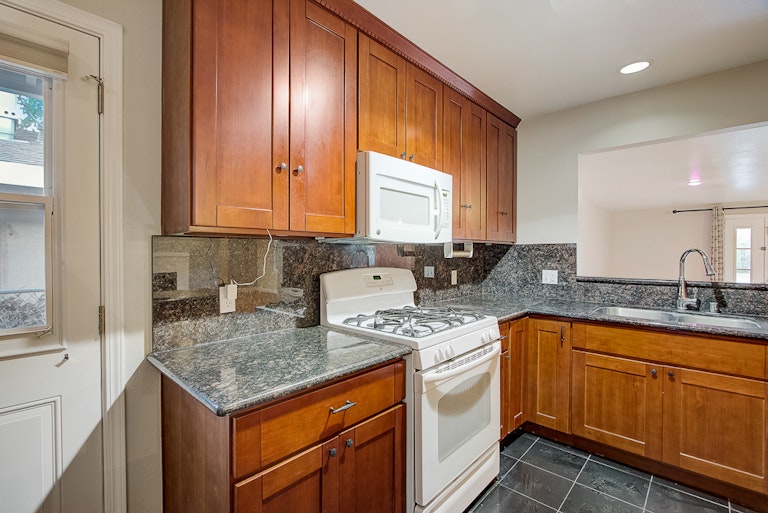 Photo 22 of 32 - 8146 Lichen Dr, Citrus Heights, CA 95621