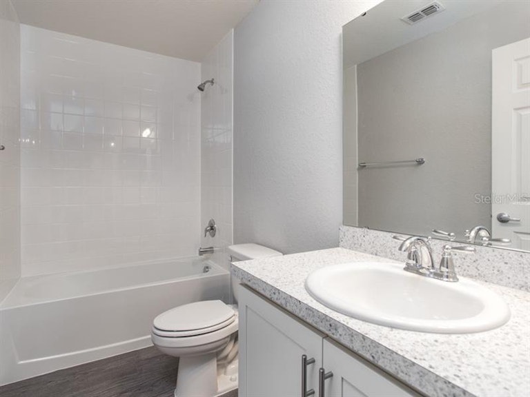 Photo 12 of 21 - 388 Lily Ln, Davenport, FL 33837
