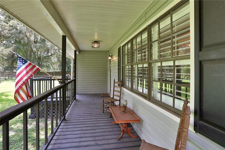 Photo 4 of 44 - 5840 Ross Creek Rd, Lakeland, FL 33810