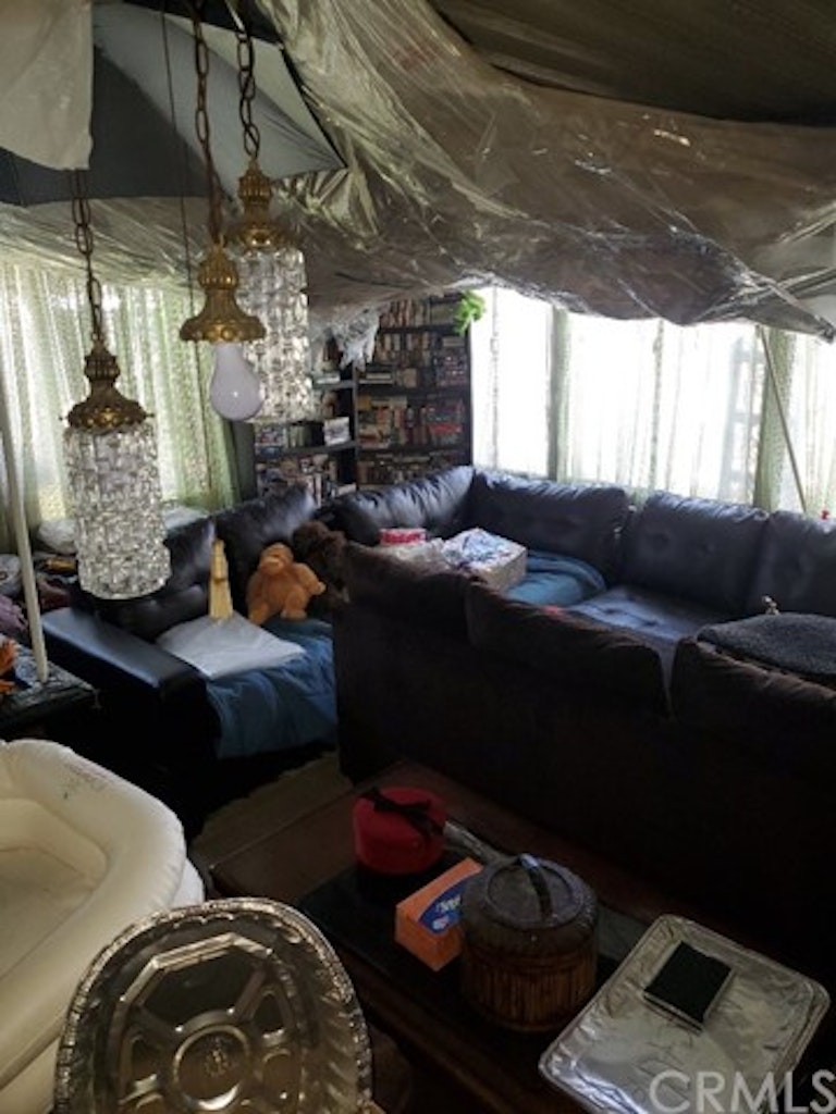 Photo 10 of 18 - 815 W 156th St, Compton, CA 90220
