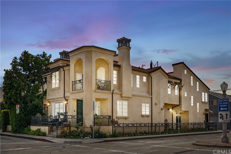 Photo 1 of 28 - 133 Agate Ave, Newport Beach, CA 92662