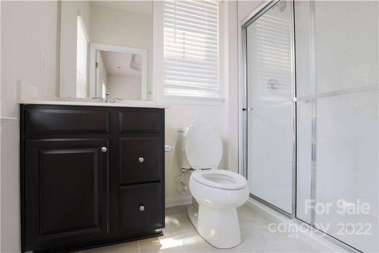 Photo 14 of 16 - 1156 Ashbury St, Charlotte, NC 28216