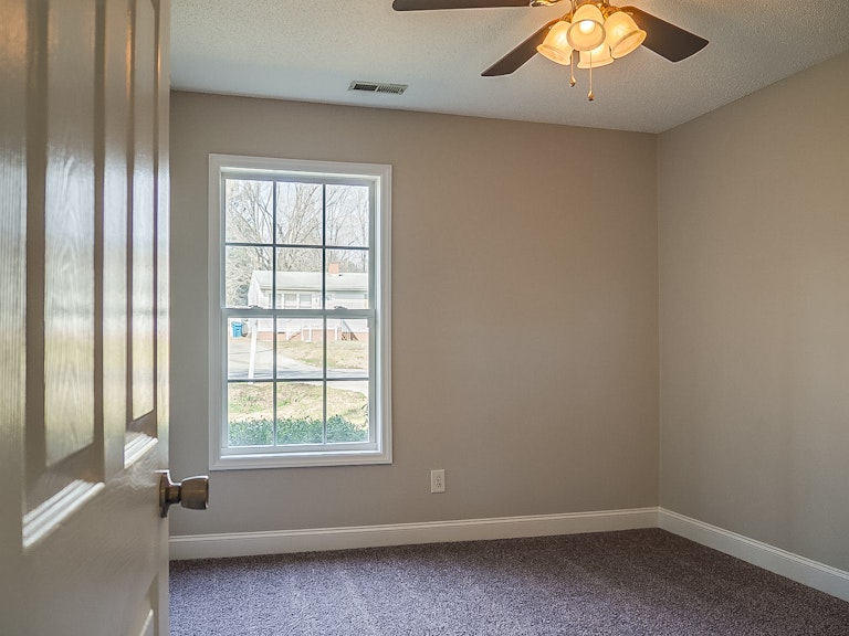 Photo 13 of 17 - 436 Craven St, Durham, NC 27704