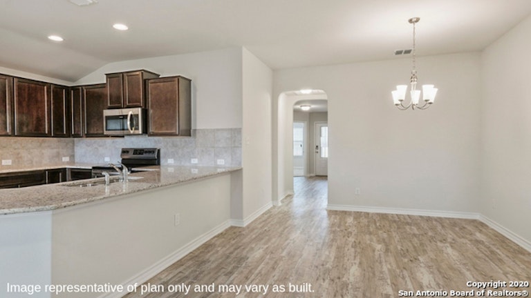 Photo 15 of 60 - 6831 Kingsley Edge, San Antonio, TX 78252