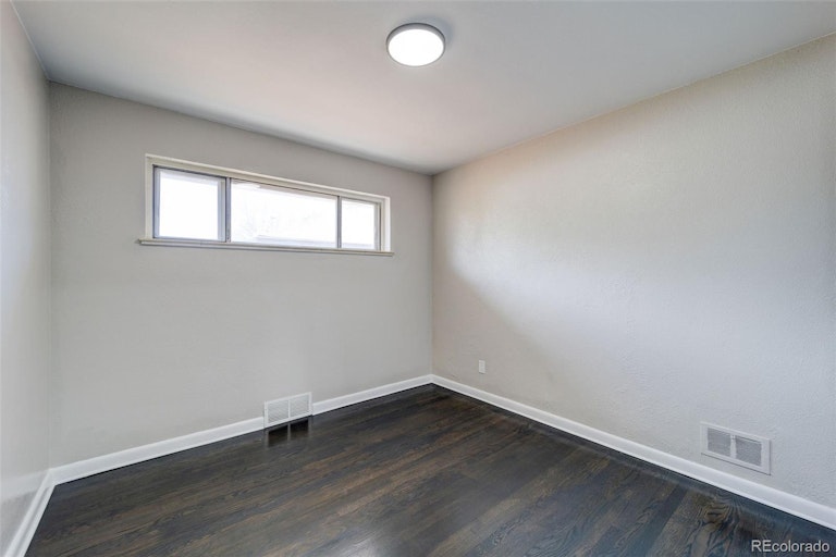 Photo 18 of 34 - 7675 W 25th Ave, Lakewood, CO 80214