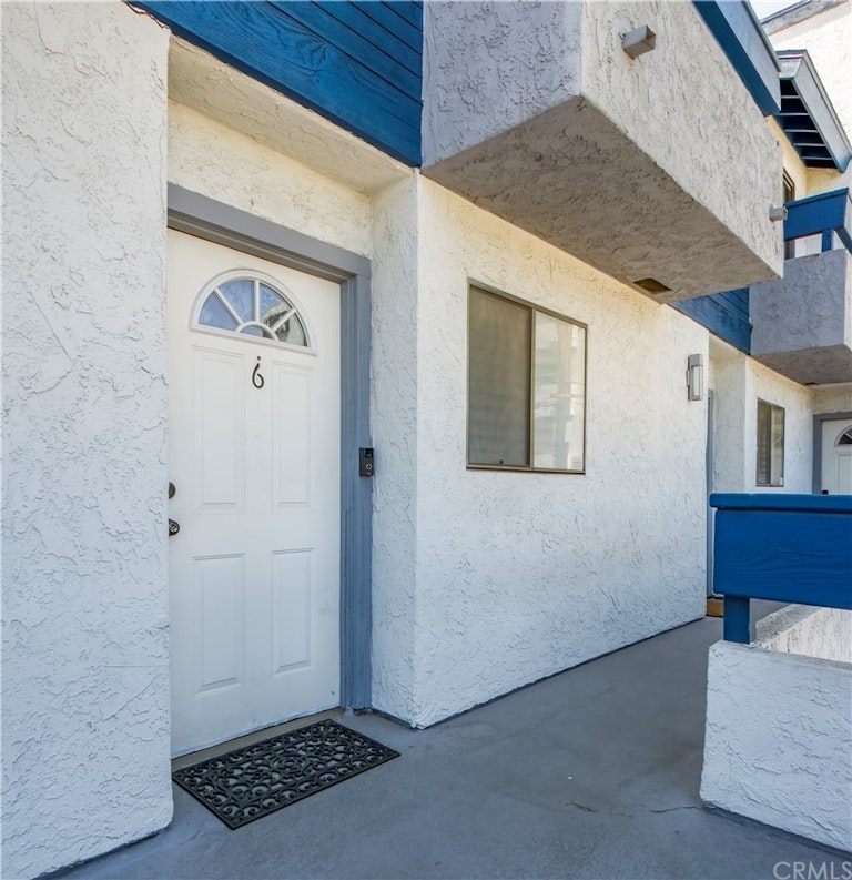 Photo 10 of 11 - 11127 Hesby St #6, North Hollywood, CA 91601
