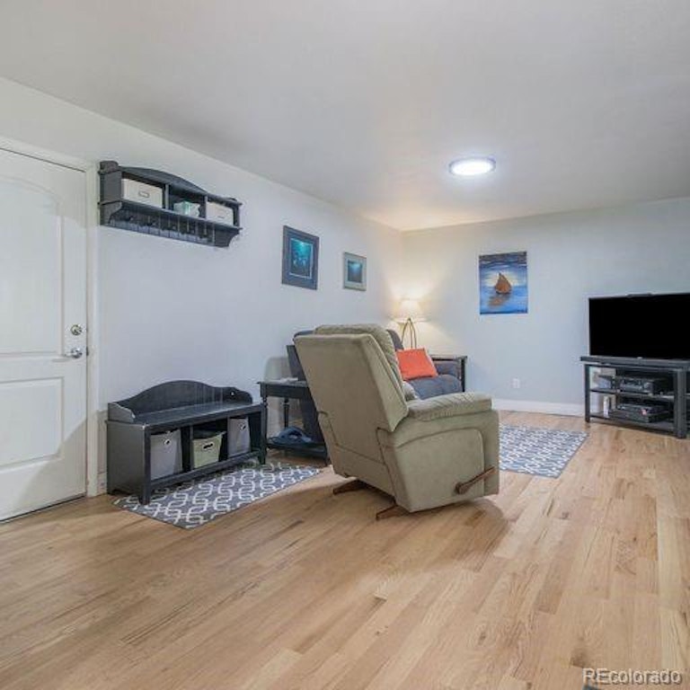 Photo 12 of 30 - 6903 S Jackson Way, Centennial, CO 80122