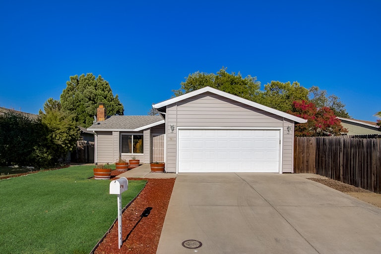 Photo 10 of 30 - 7863 Deer Creek Dr, Sacramento, CA 95823