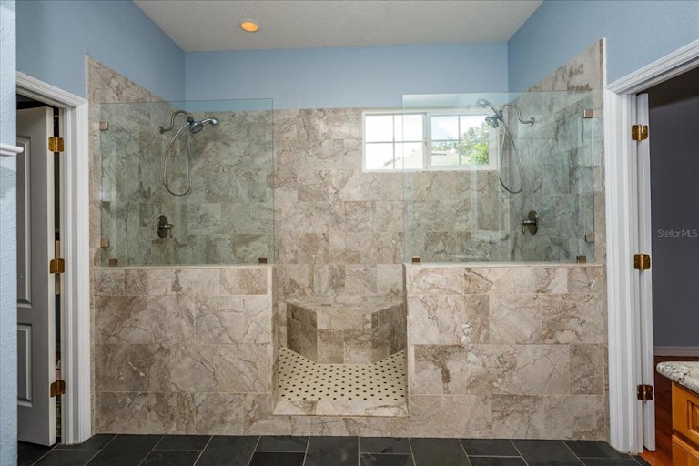 Photo 13 of 26 - 5949 Charloma Dr, Lakeland, FL 33812
