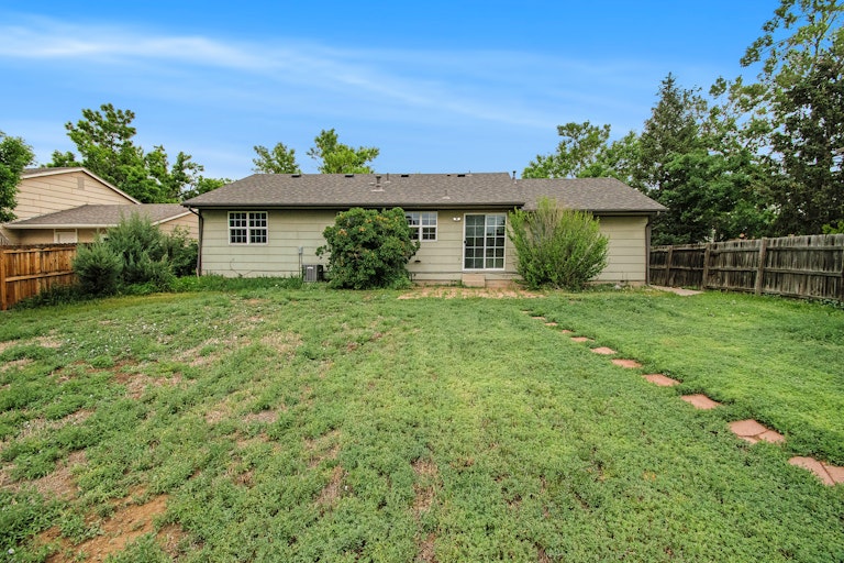 Photo 7 of 20 - 1651 S Walden Ct, Aurora, CO 80017
