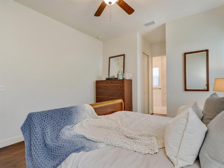 Photo 17 of 69 - 635 N Osprey Ave, Sarasota, FL 34236
