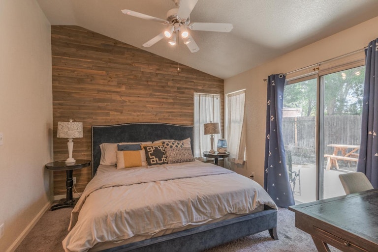 Photo 17 of 28 - 9438 Village Tree Dr, Elk Grove, CA 95758