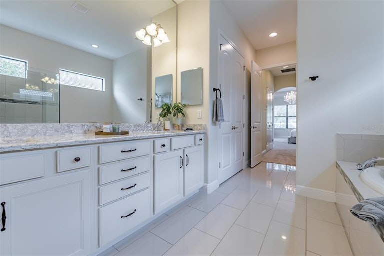 Photo 37 of 57 - 16532 Ballyshannon Dr, Tampa, FL 33624
