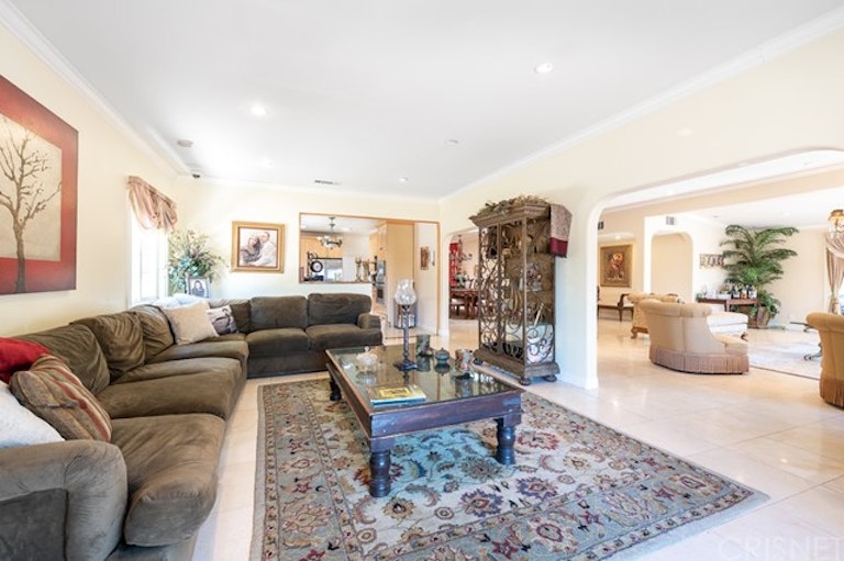 Photo 12 of 35 - 4705 Sophia Ave, Encino, CA 91436