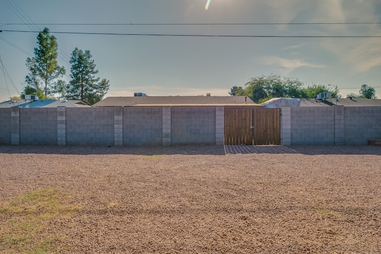 Photo 21 of 23 - 8725 E Chaparral Rd, Scottsdale, AZ 85250