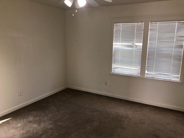 Photo 13 of 17 - 3832 Ivy St, Sacramento, CA 95838