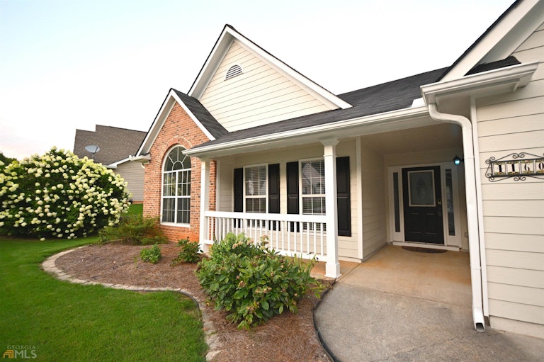 Photo 2 of 27 - 4160 McEver Park Dr, Acworth, GA 30101
