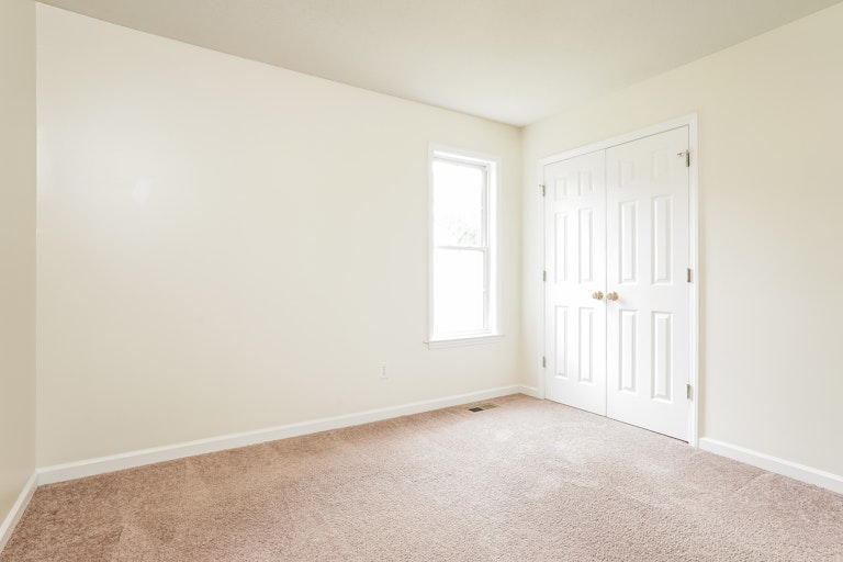 Photo 18 of 25 - 1604 Lake Trout Ln, Raleigh, NC 27610