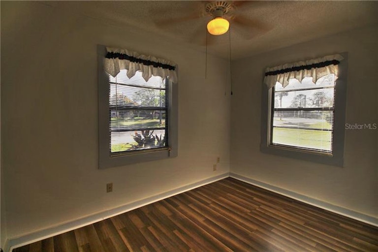 Photo 9 of 15 - 15 6th St SE, Fort Meade, FL 33841