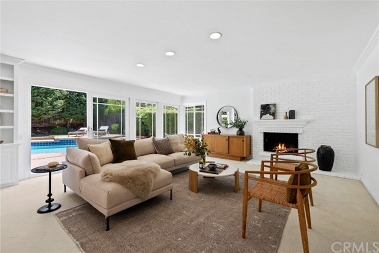 Photo 14 of 30 - 1978 Port Nelson Pl, Newport Beach, CA 92660