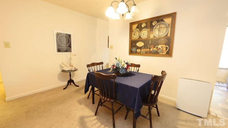 Photo 9 of 14 - 639 Pine Ridge Pl #639, Raleigh, NC 27609