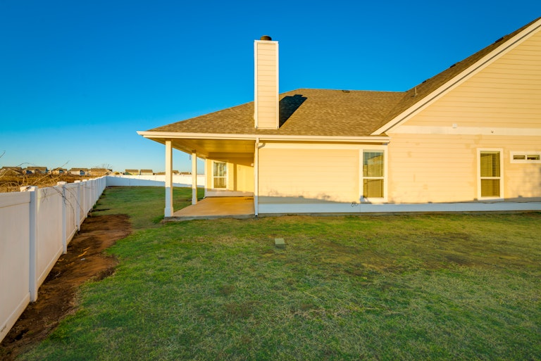 Photo 23 of 24 - 1641 Mary Ln, Aubrey, TX 76227