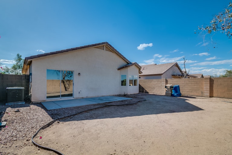 Photo 27 of 31 - 1601 S 225th Ln, Buckeye, AZ 85326