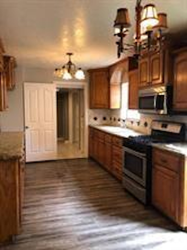 Photo 7 of 22 - 7824 Detroit St, Houston, TX 77017