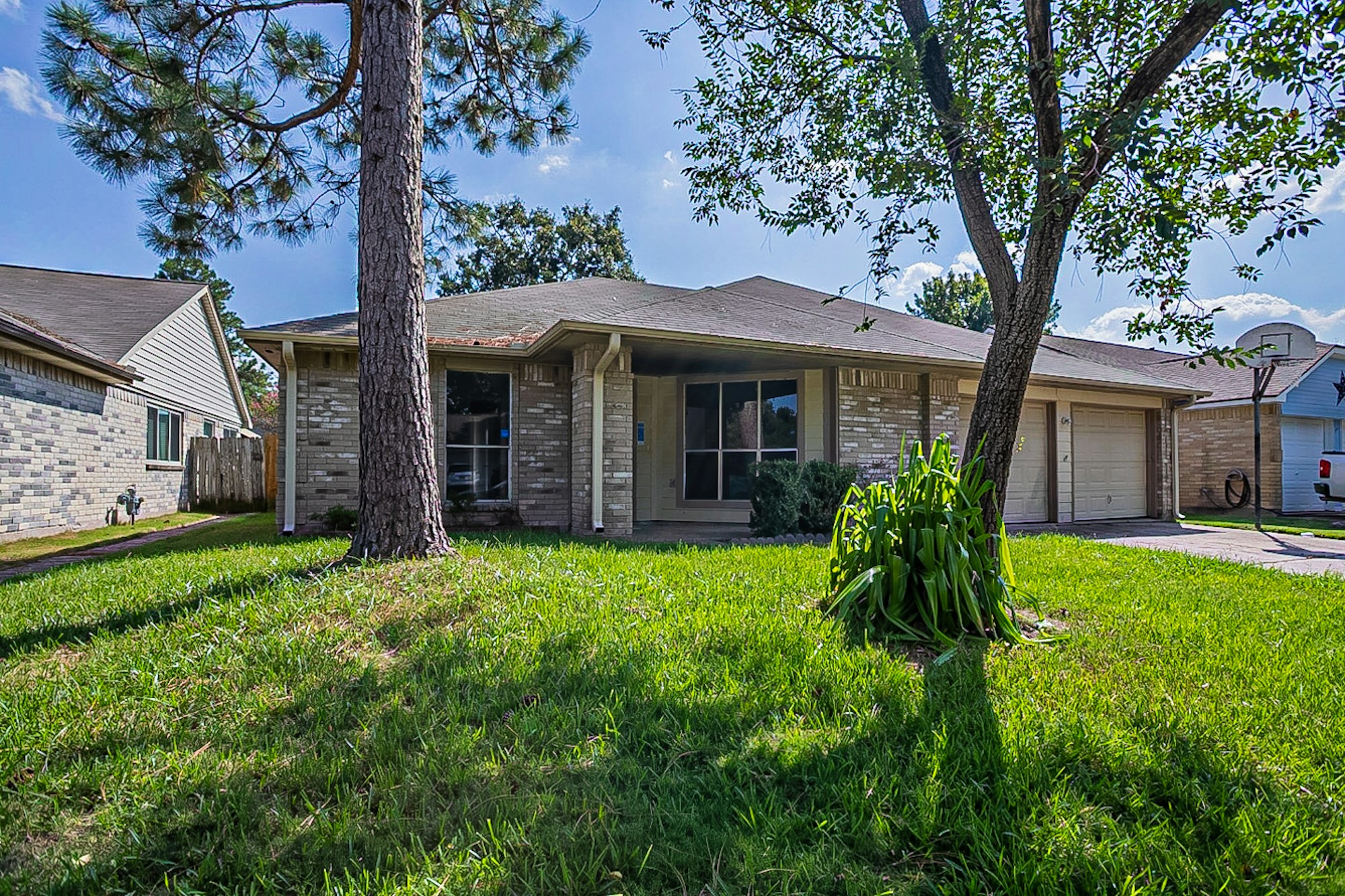 Photo 1 of 17 - 19207 Winding Branch Dr, Katy, TX 77449