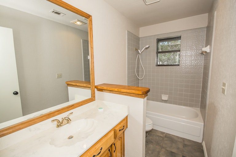 Photo 26 of 30 - 3813 Bond St, Rowlett, TX 75088
