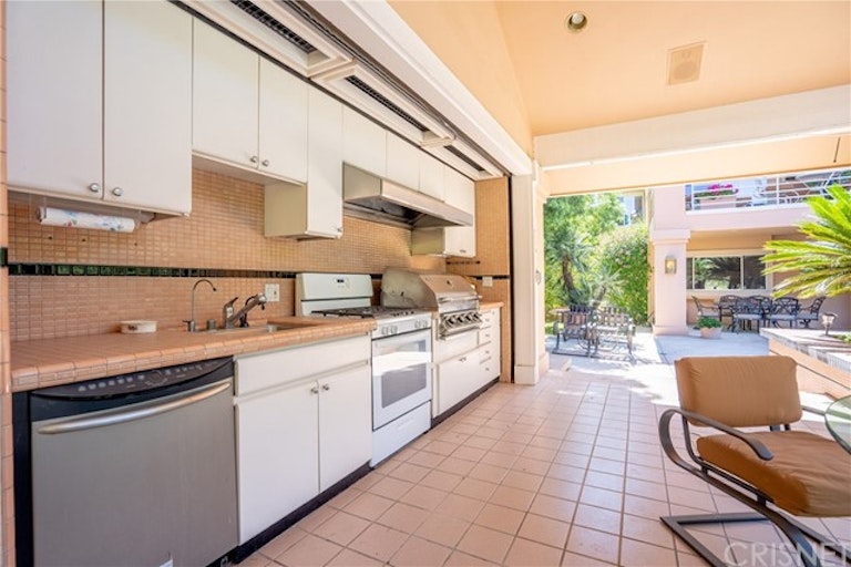 Photo 54 of 72 - 10214 Candleberry Ln, Northridge, CA 91324