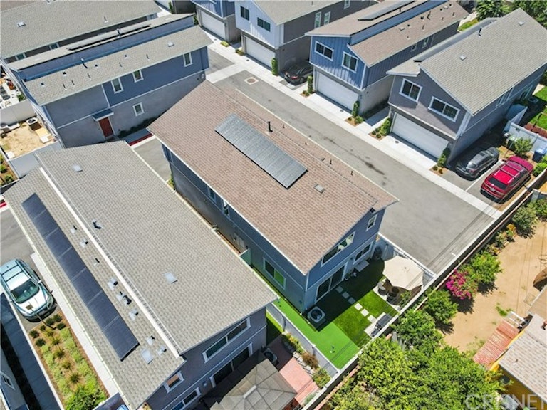 Photo 31 of 35 - 13412 N Manzanillo Ln, Sylmar, CA 91342