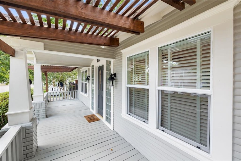 Photo 5 of 30 - 1031 W Melwood St, Houston, TX 77009