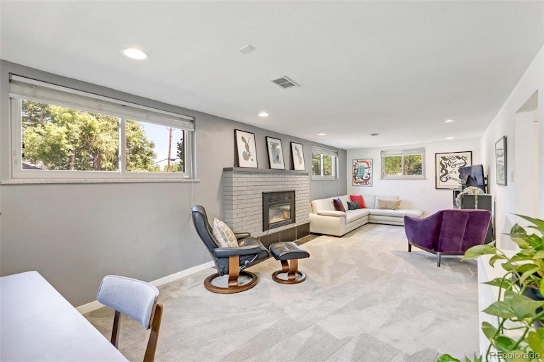 Photo 23 of 35 - 2689 Quail St, Lakewood, CO 80215