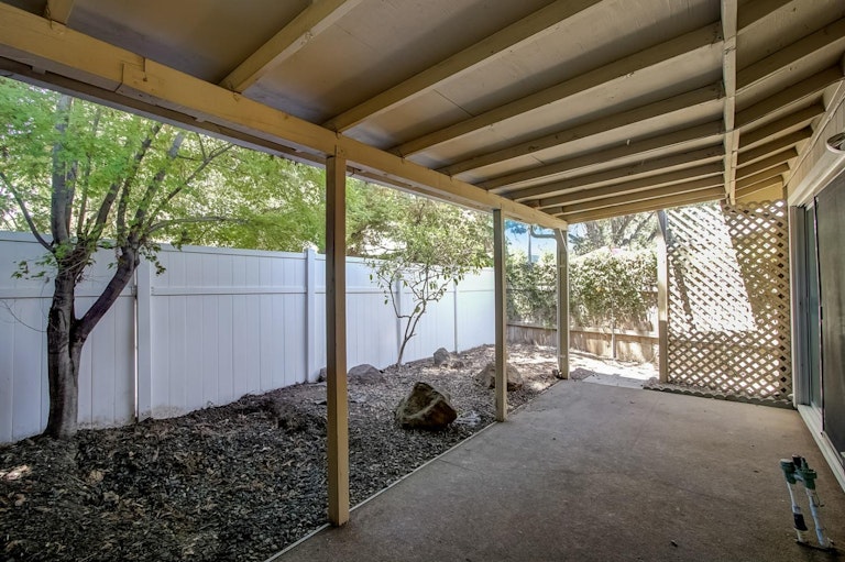 Photo 20 of 20 - 1136 Meadow Gate Dr, Roseville, CA 95661