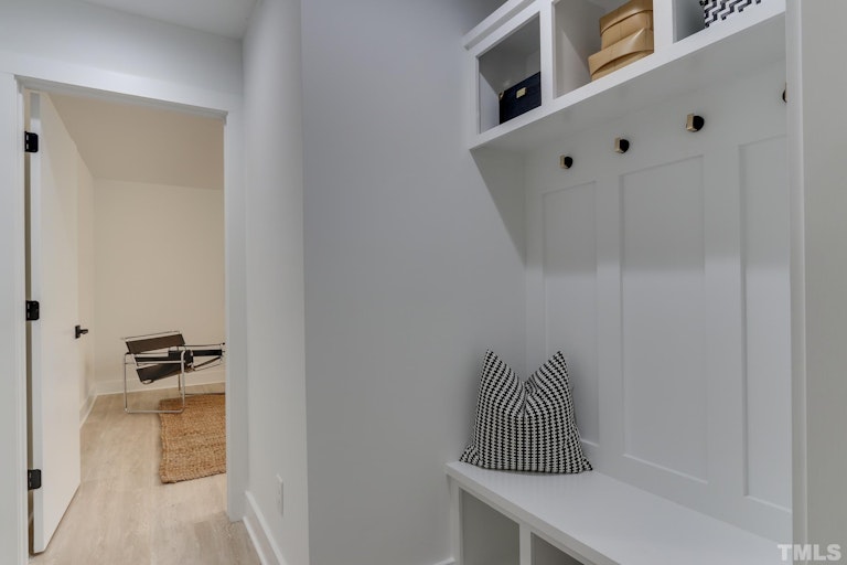 Photo 13 of 29 - 3016 Sylvania Dr, Raleigh, NC 27607