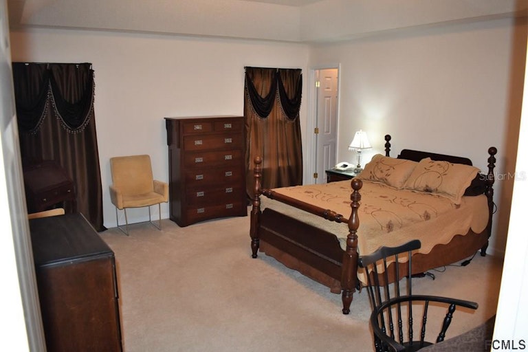 Photo 17 of 35 - 72 Red Mill Dr, Palm Coast, FL 32164