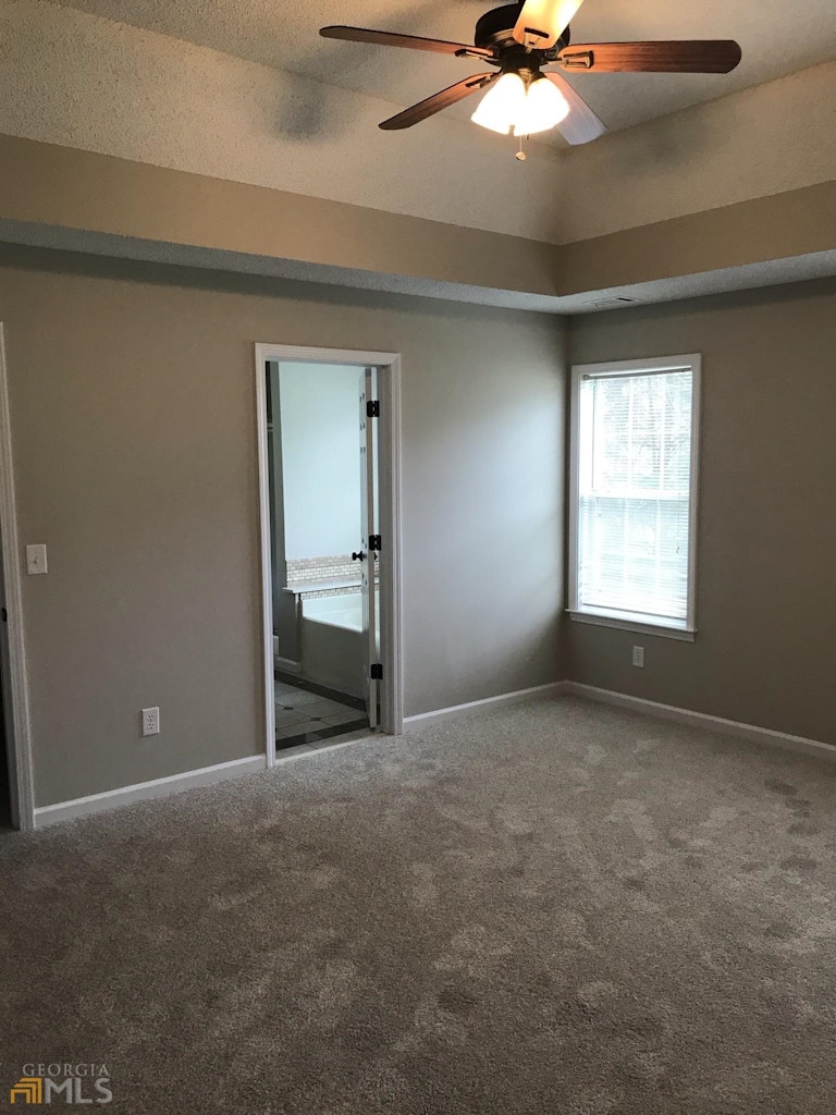 Photo 18 of 29 - 210 Buck Creek Dr, Covington, GA 30016