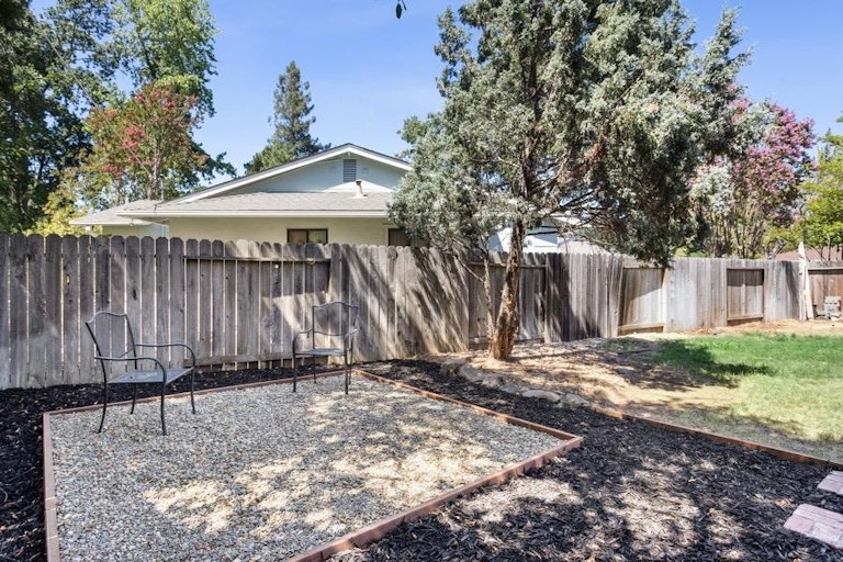 Photo 28 of 30 - 4617 Foutz Ct, Sacramento, CA 95821