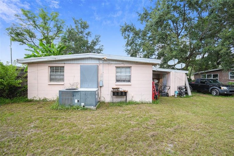 Photo 24 of 37 - 1407 E 143rd Ave, Tampa, FL 33613