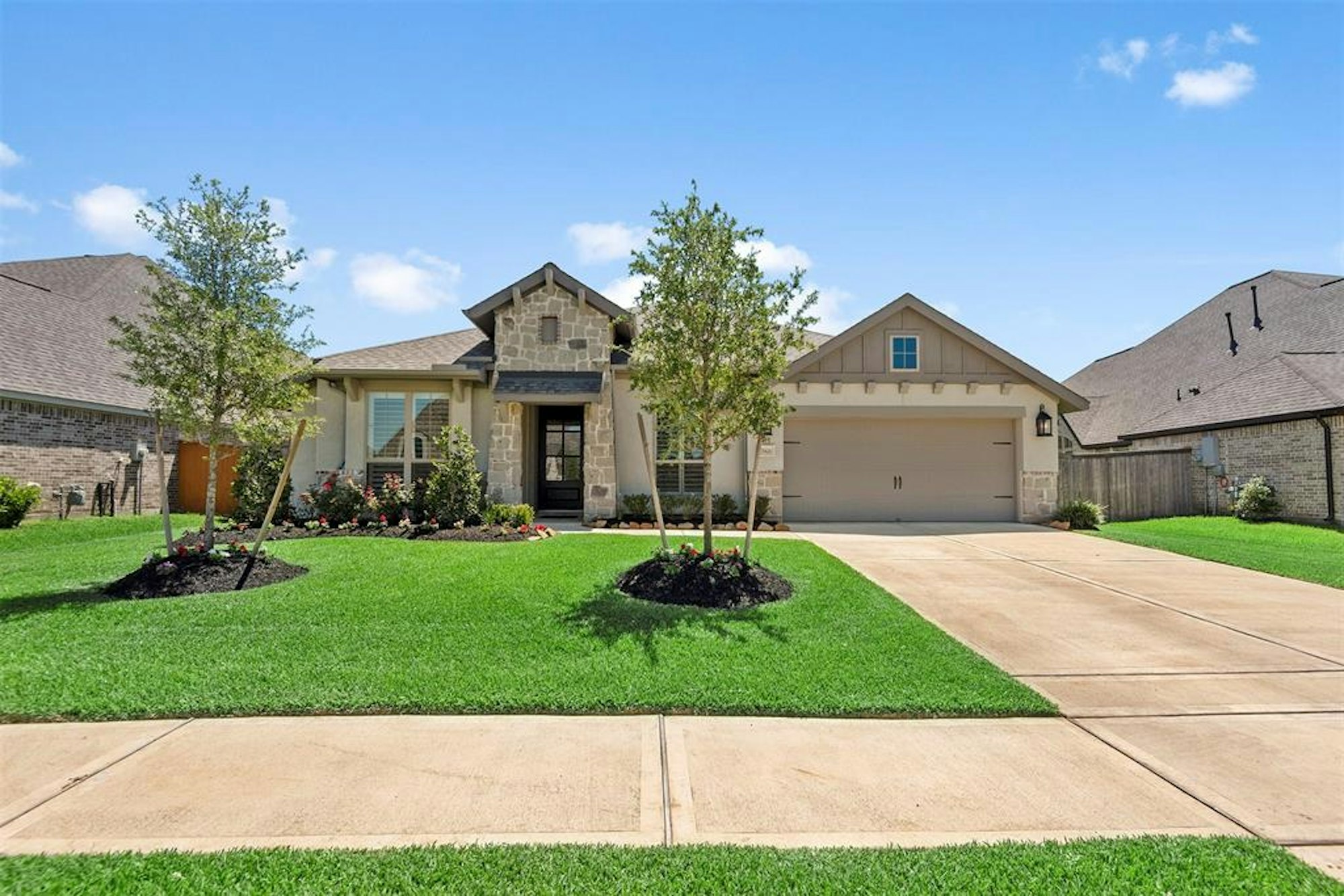 Photo 1 of 40 - 21426 Chestnut Rose Rd, Tomball, TX 77377