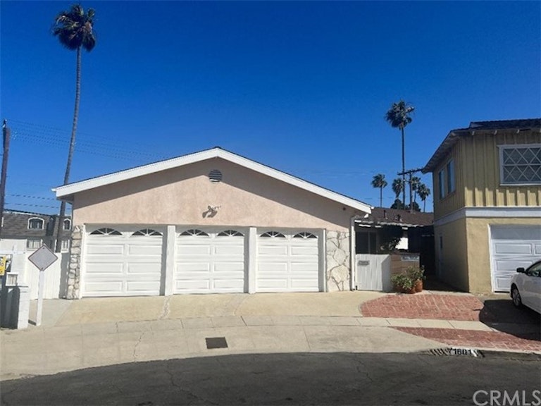 Photo 8 of 33 - 1601 W 20th St, San Pedro, CA 90732