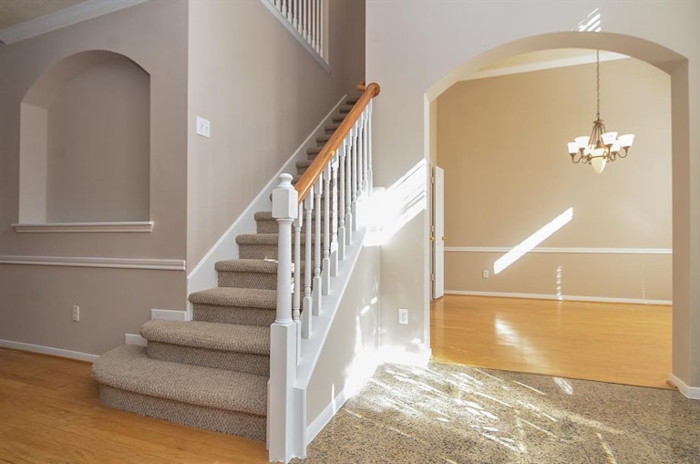Photo 6 of 34 - 14810 Winterfair Dr, Houston, TX 77082