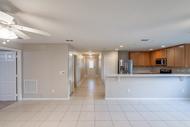Photo 9 of 24 - 100 Mulberry Branch Ct, Daytona Beach, FL 32124