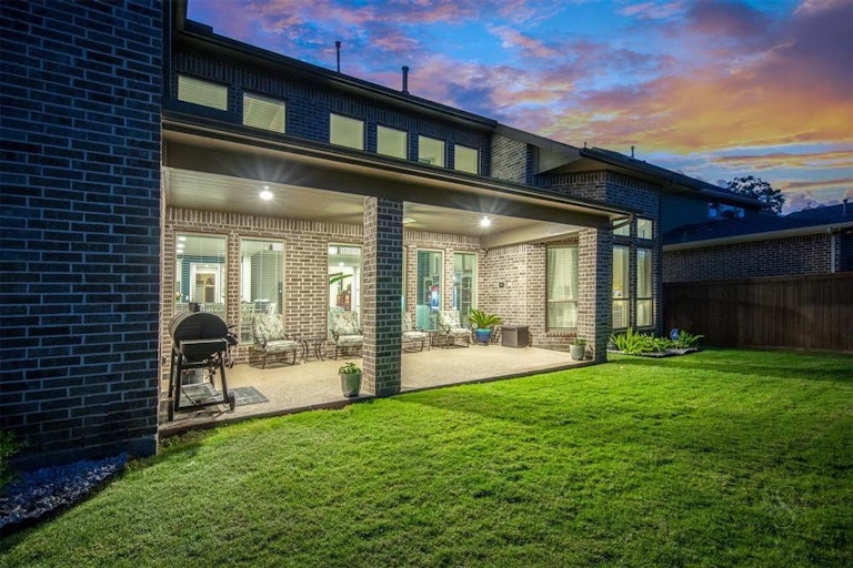 Photo 2 of 38 - 16818 Caney Mountain Dr, Humble, TX 77346