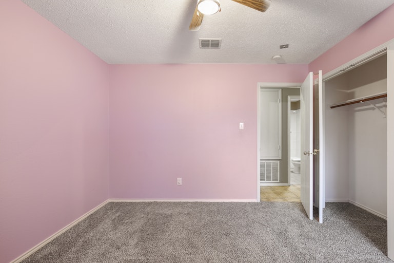 Photo 23 of 28 - 3854 Steeplechase Dr, Fort Worth, TX 76123