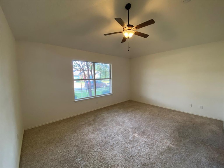 Photo 8 of 18 - 4116 Durbin Dr, The Colony, TX 75056