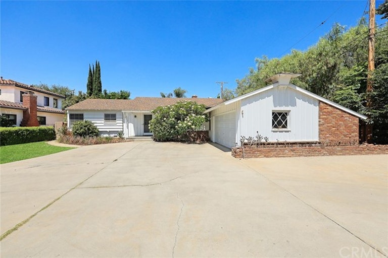 Photo 4 of 52 - 6565 N Vista St, San Gabriel, CA 91775