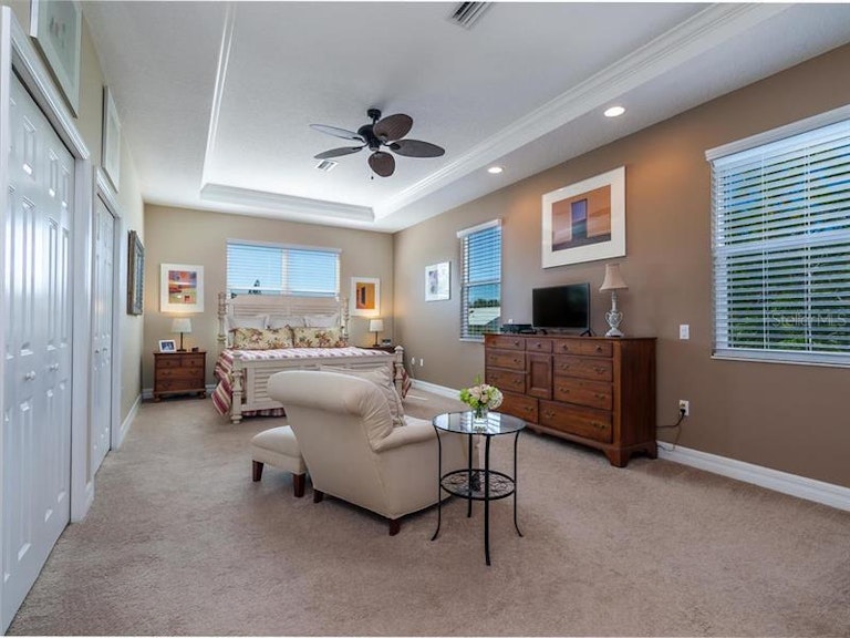 Photo 10 of 25 - 632 Calle De Peru, Sarasota, FL 34242